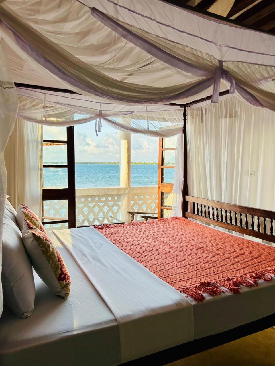 Shela Bahari Bed & Breakfast Exterior photo