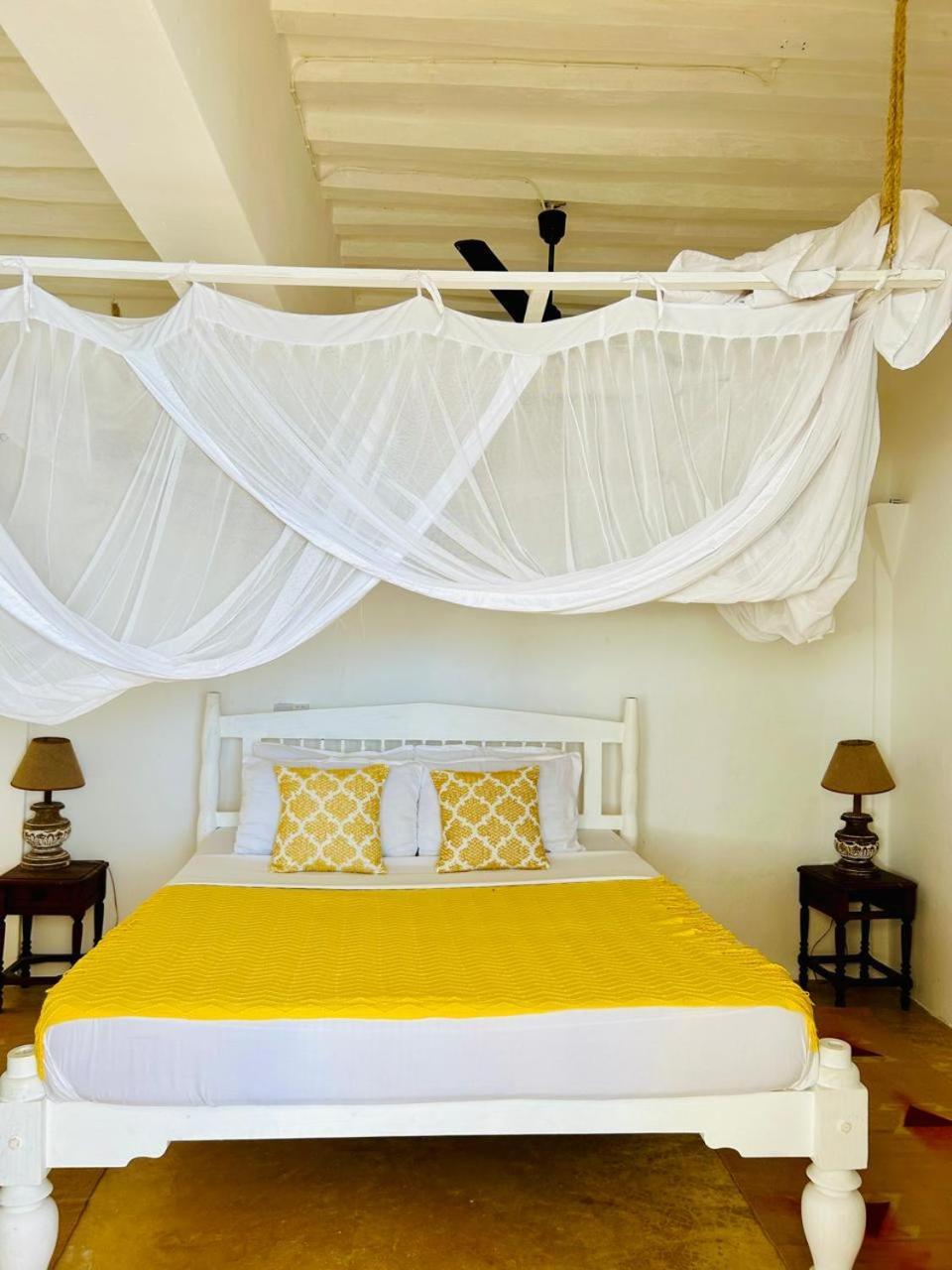 Shela Bahari Bed & Breakfast Exterior photo